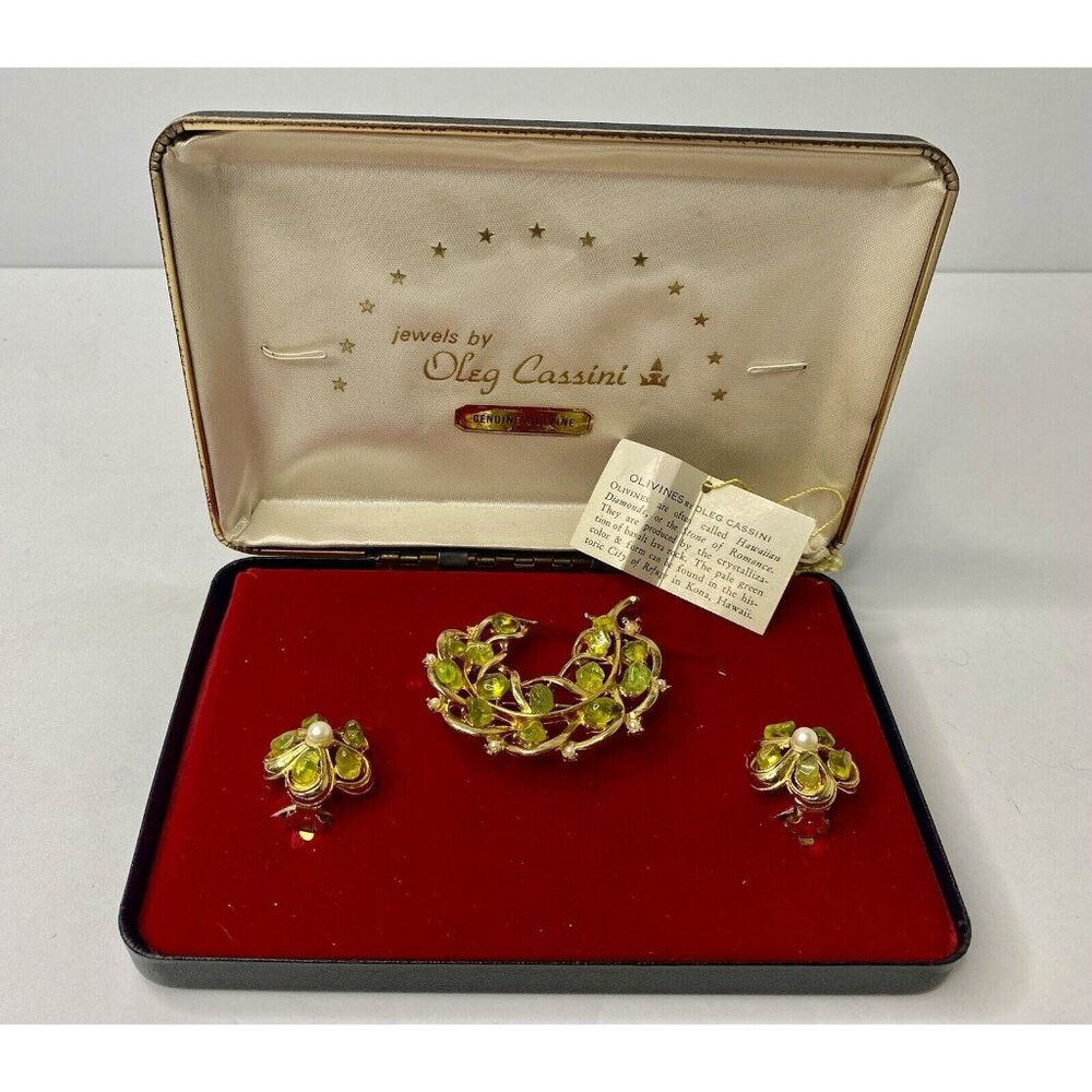 Jewels By Oleg Cassini Brooch Clip On Earring Set Genuine Olivine‎ Original Box